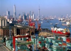 S. Korea’s Exports to China Falls for 10th Straight Month